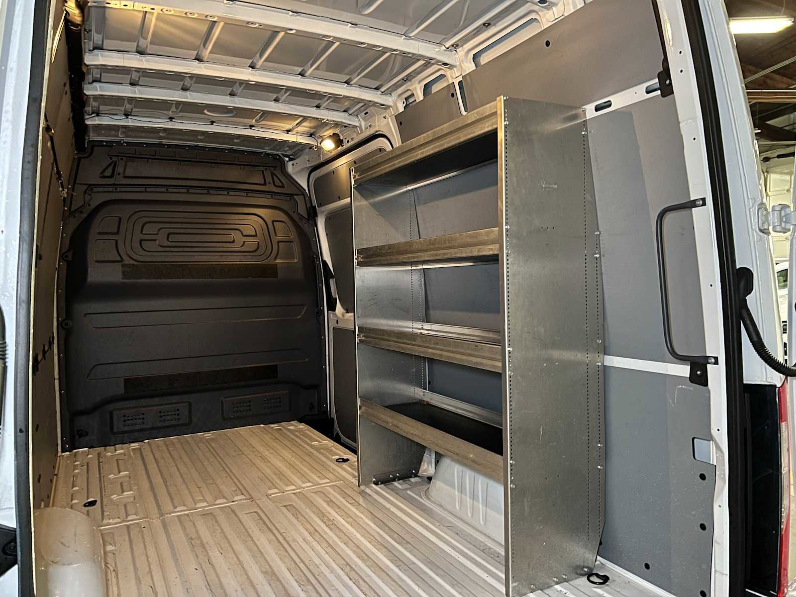Used 2025 Mercedes-Benz Sprinter 2500 image 18