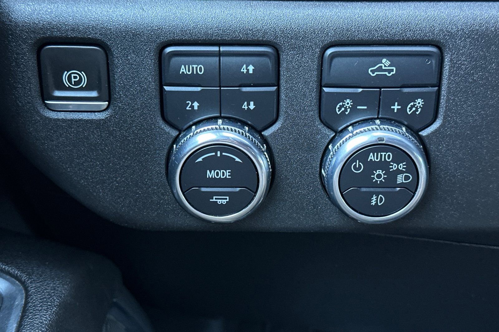 Used 2023 GMC Sierra 1500 Elevation w/ X31 Off-Road Package AWD/4WD image 35