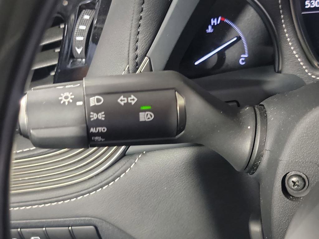 Used 2019 Lexus LS 500h AWD image 32