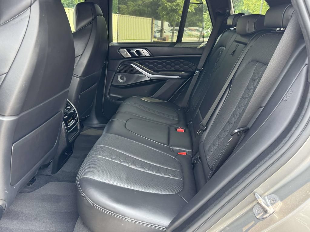Used 2020 BMW X5 M w/ Executive Package AWD/4WD image 17