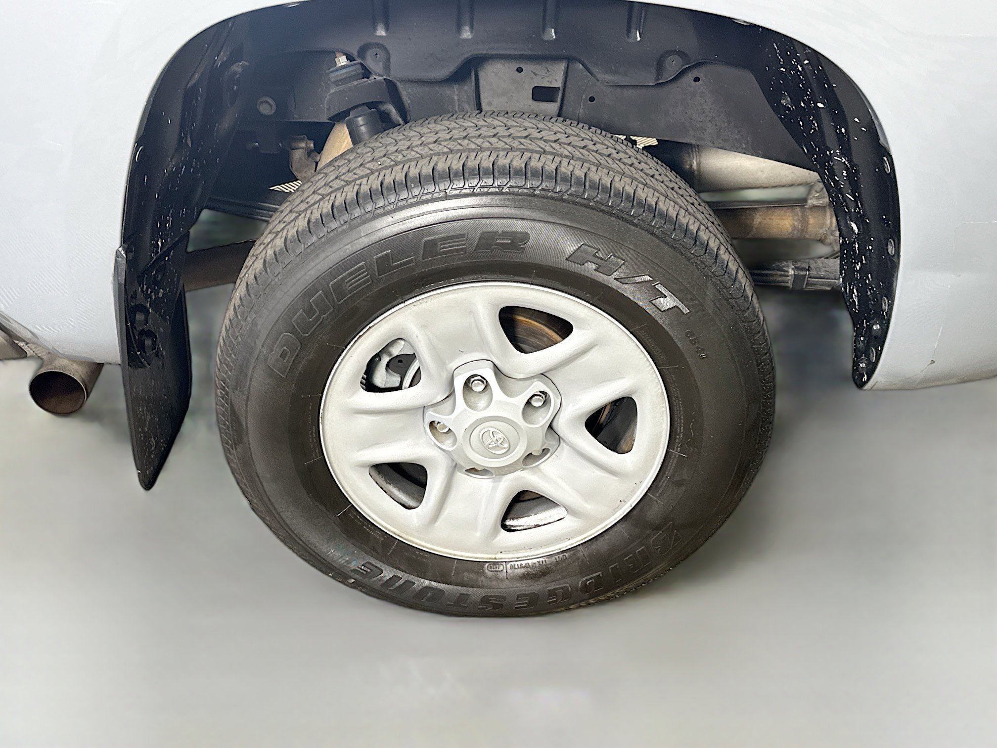 Used 2020 Toyota Tundra SR5 w/ SR5 Upgrade Package image 32