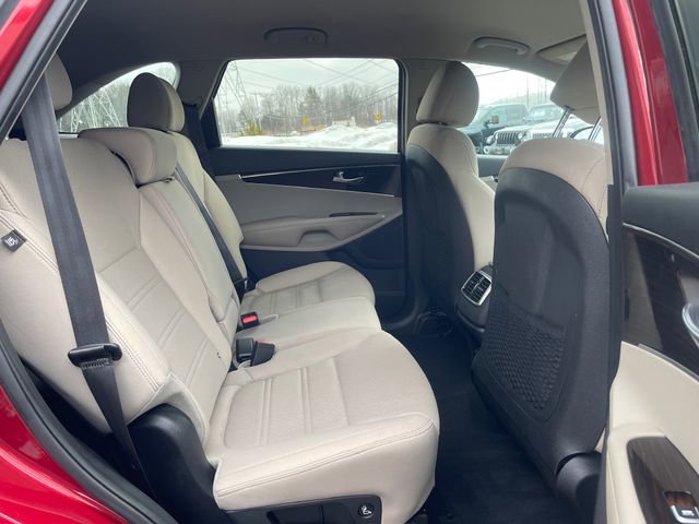 Used 2020 Kia Sorento LX image 17