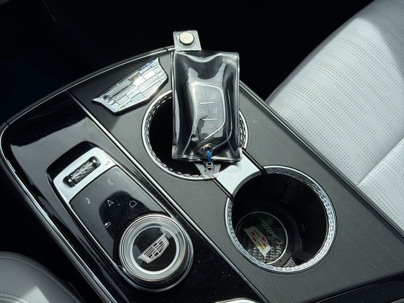 Used 2024 Cadillac Lyriq Luxury image 36