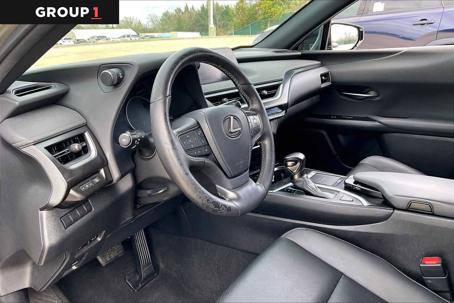 Used 2020 Lexus UX 200 w/ Premium Package image 15