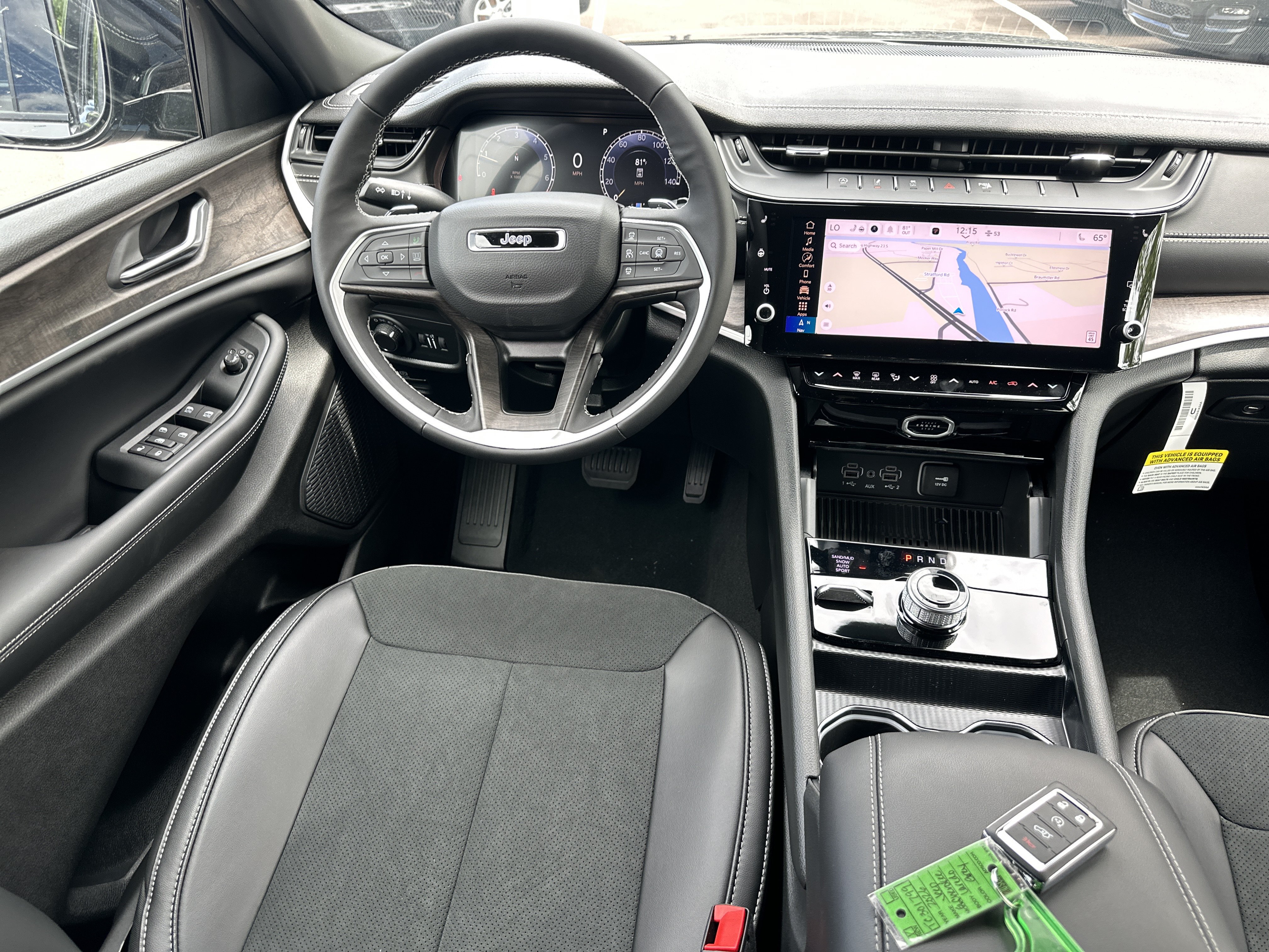 New 2026 Jeep Grand Cherokee Altitude AWD/4WD image 30