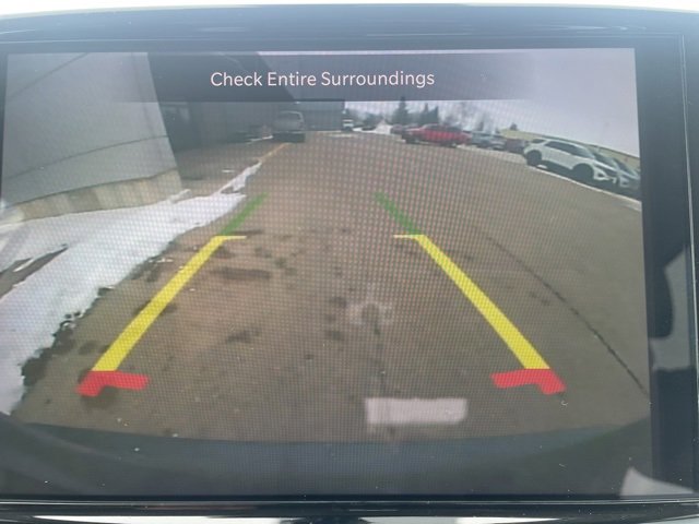 Used 2022 Chrysler Pacifica Touring-L image 27