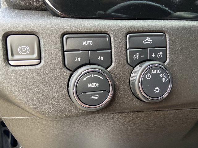 Used 2023 Chevrolet Silverado 1500 LT image 42