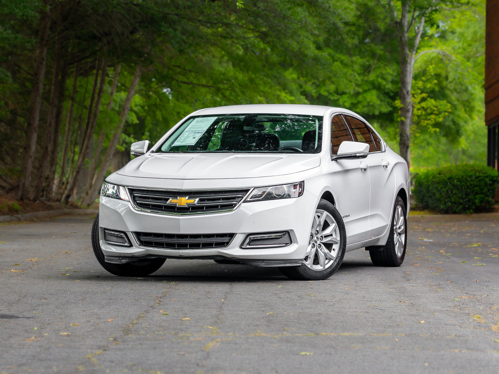 Used 2020 Chevrolet Impala LT FWD image 2