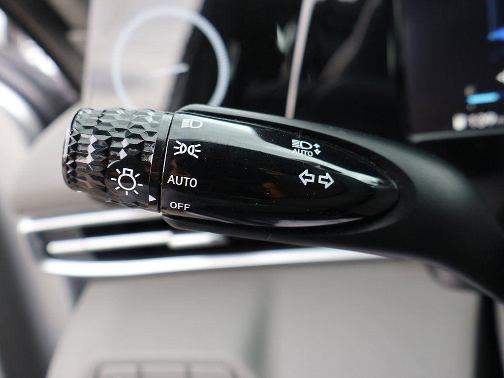 Used 2022 Hyundai Elantra SEL w/ Convenience Package image 39