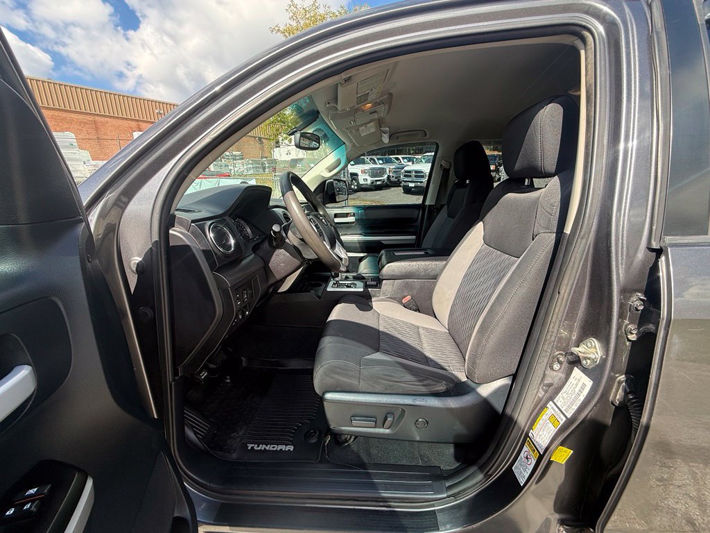 Used 2016 Toyota Tundra SR5 w/ TRD Off Road Package AWD/4WD image 21