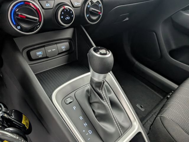 New 2026 Hyundai Venue SE image 23