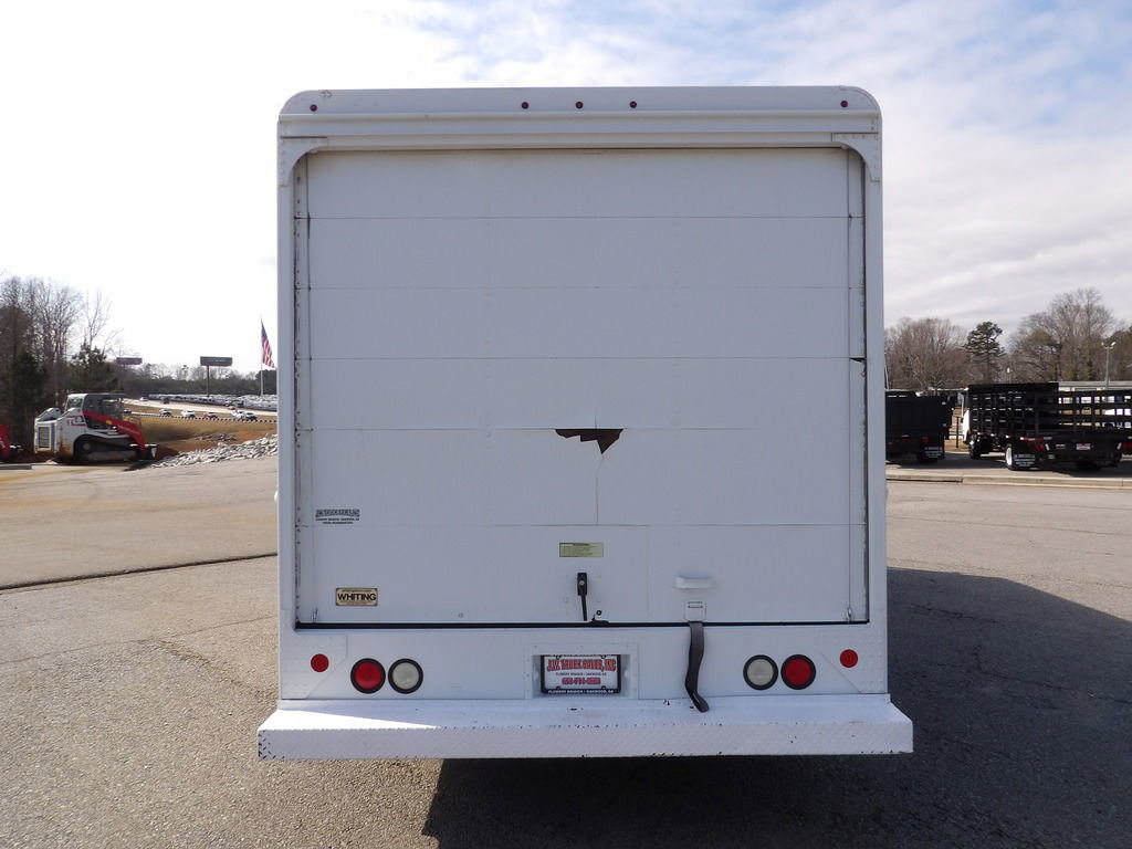 Used 2014 Ford E-350 and Econoline 350 Super Duty w/ A/C Prep Package RWD image 6