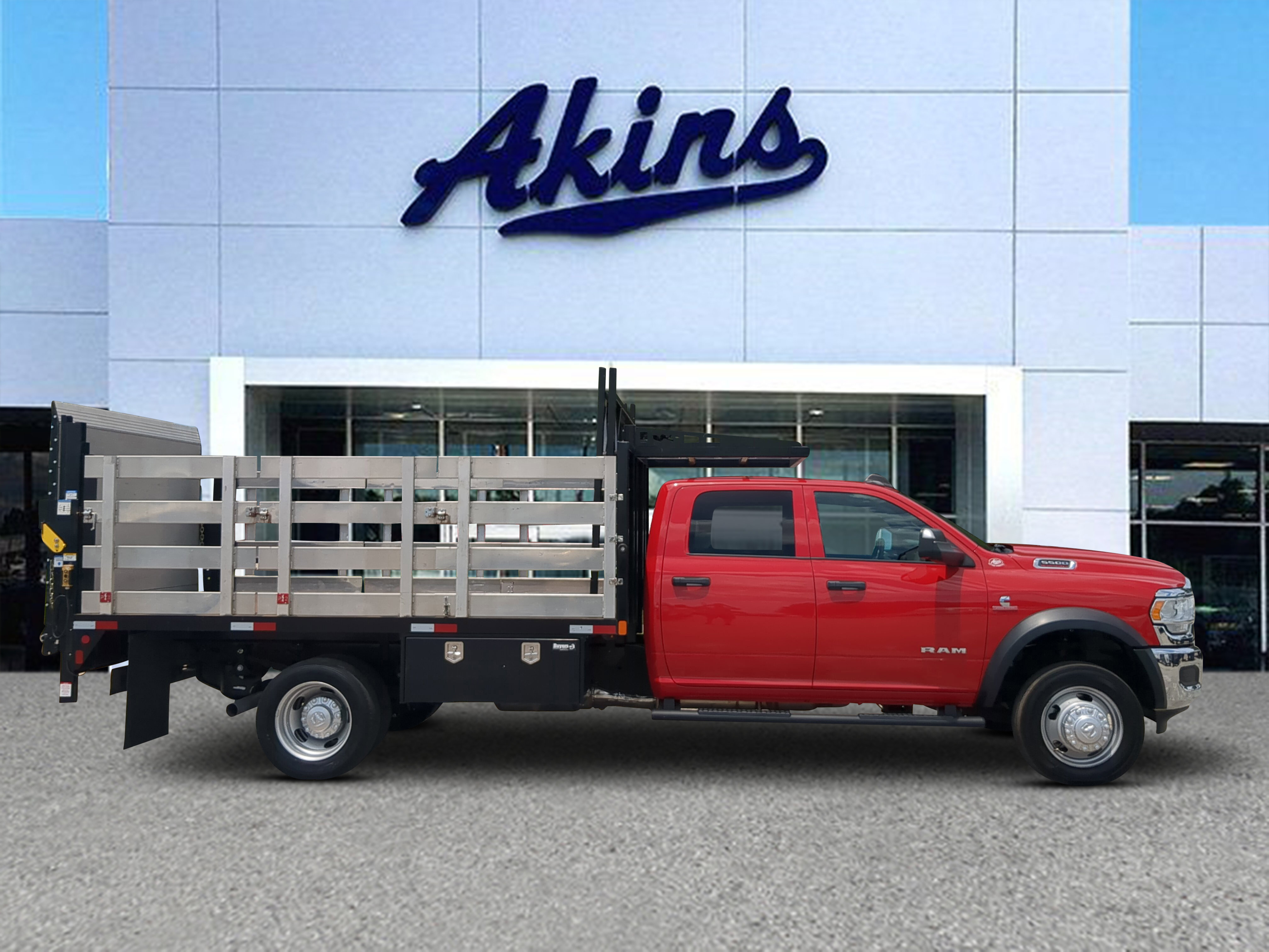 Used 2022 RAM 5500 Tradesman w/ Chrome Appearance Group RWD video 1