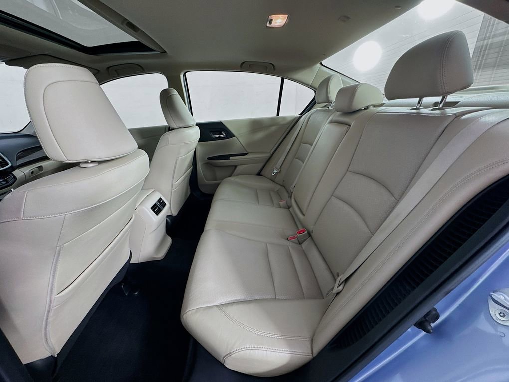 Used 2017 Honda Accord Touring image 26