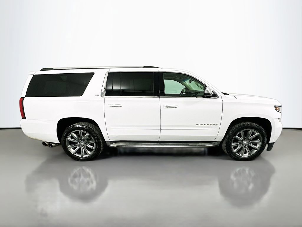 Used 2015 Chevrolet Suburban LTZ RWD image 4