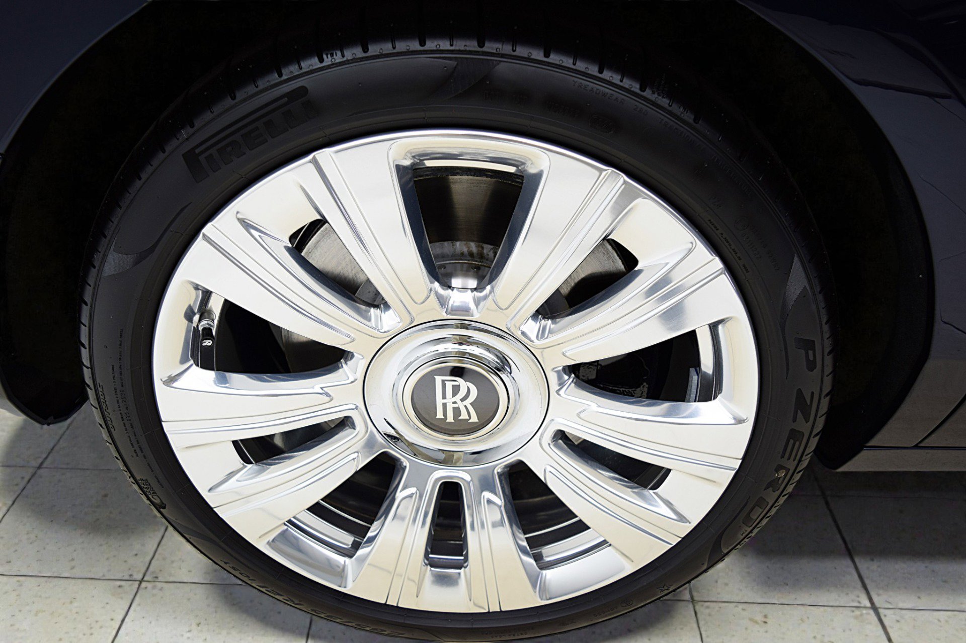 Used 2023 Rolls-Royce Ghost image 48