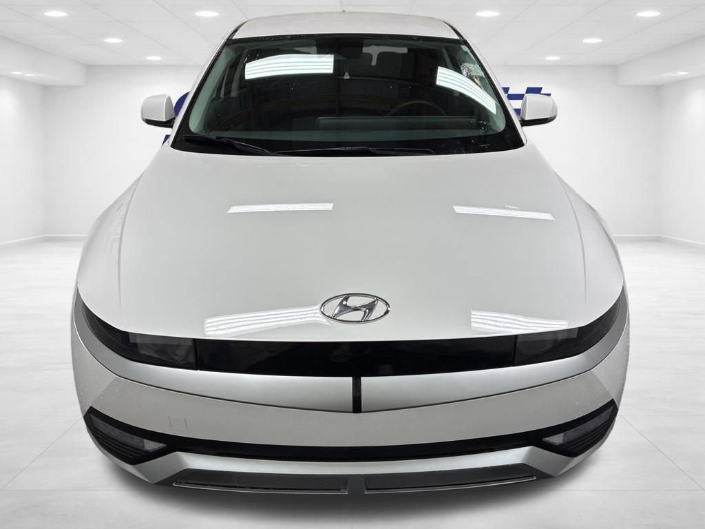 Used 2024 Hyundai Ioniq 5 SEL image 2