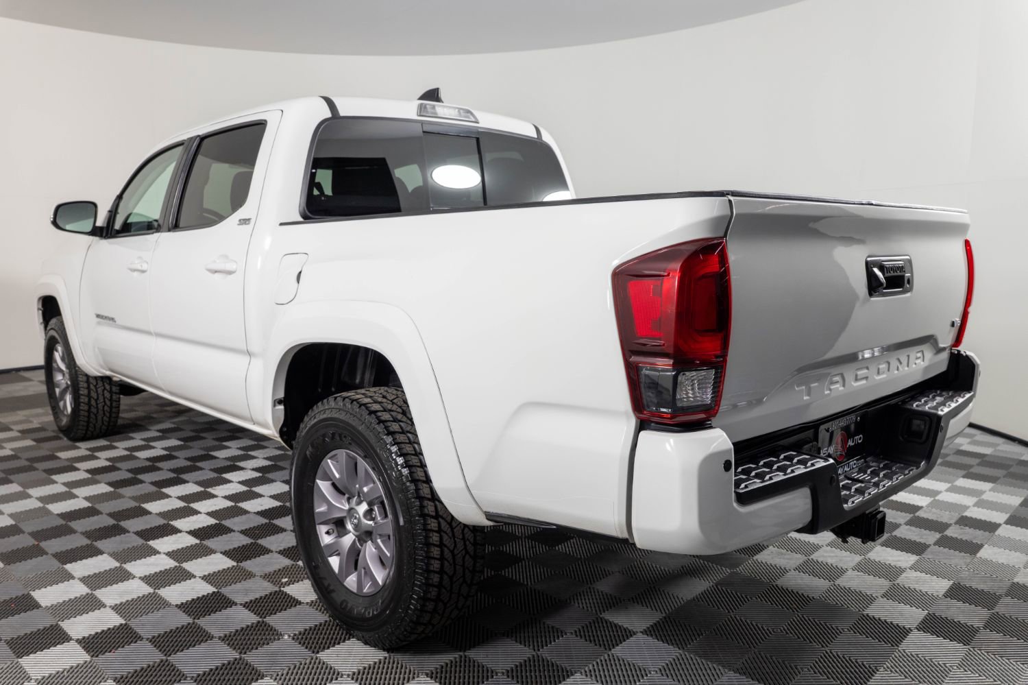 Used 2023 Toyota Tacoma SR5 image 4