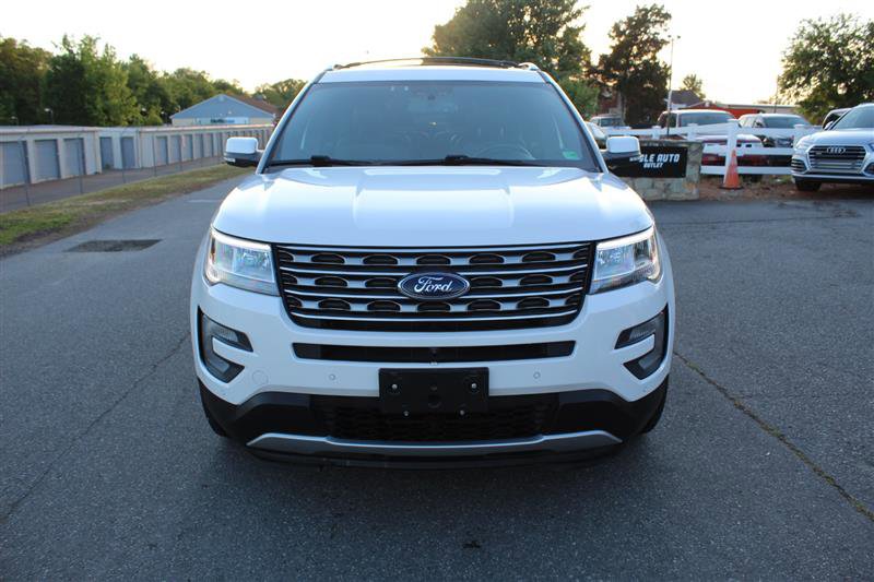Used 2017 Ford Explorer Limited AWD/4WD image 2