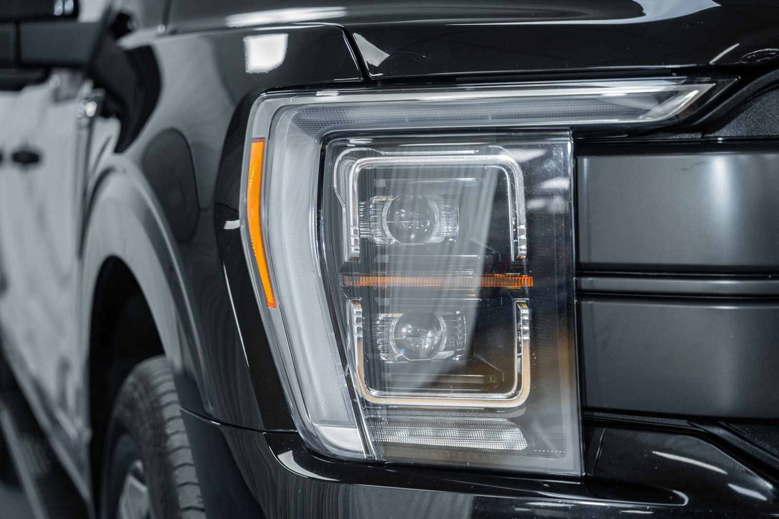 Certified 2023 Ford F150 Lariat w/ Equipment Group 502A High image 15