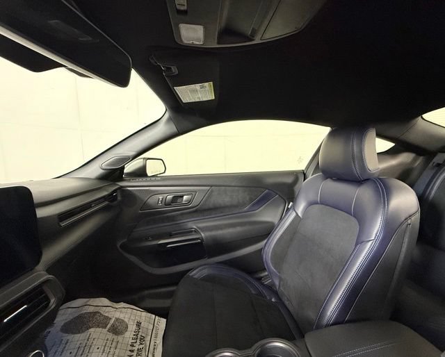 Used 2025 Ford Mustang Dark Horse RWD image 19