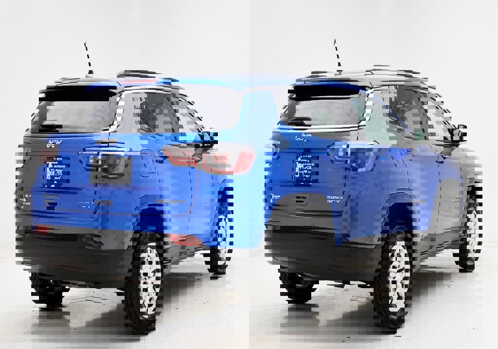 Used 2019 Jeep Compass Sport w/ Cold Weather Group image 9