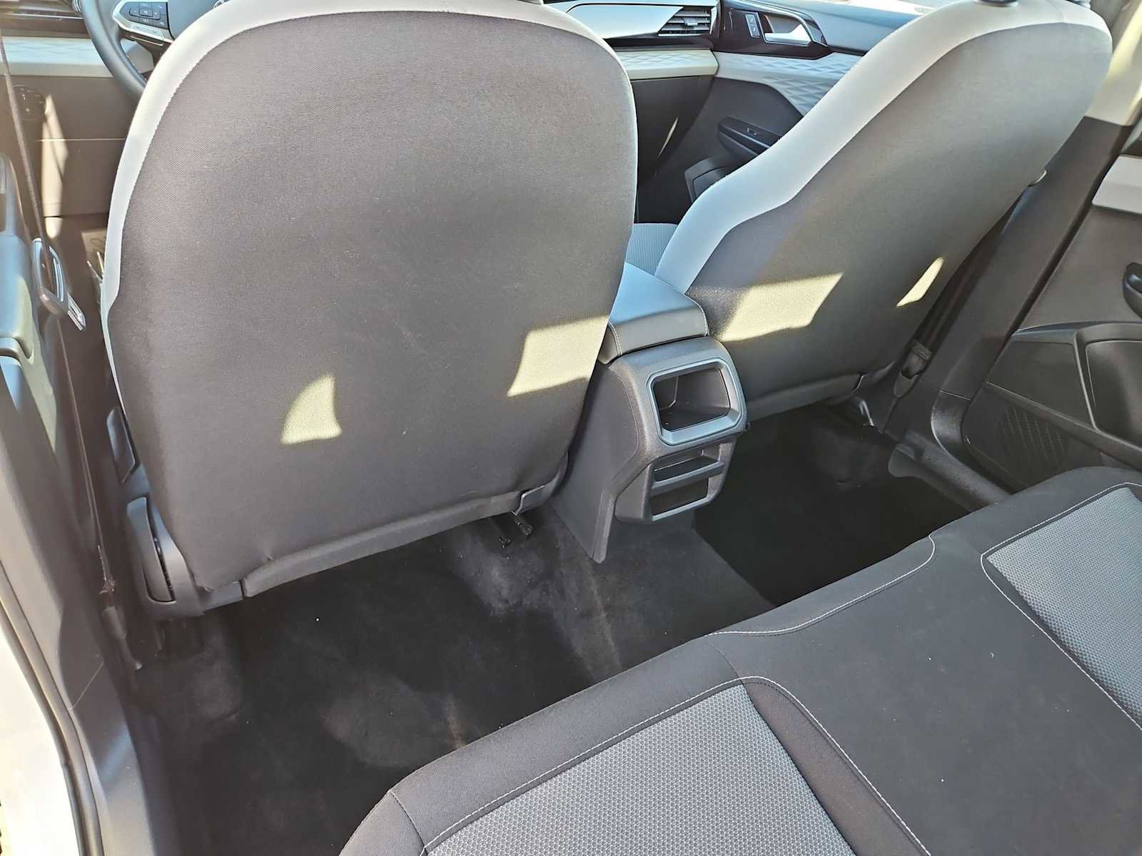 Used 2023 Volkswagen Taos S w/ Driver Assistance Package image 17