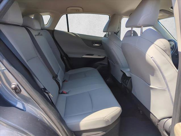 Used 2024 Toyota Venza XLE AWD/4WD image 17