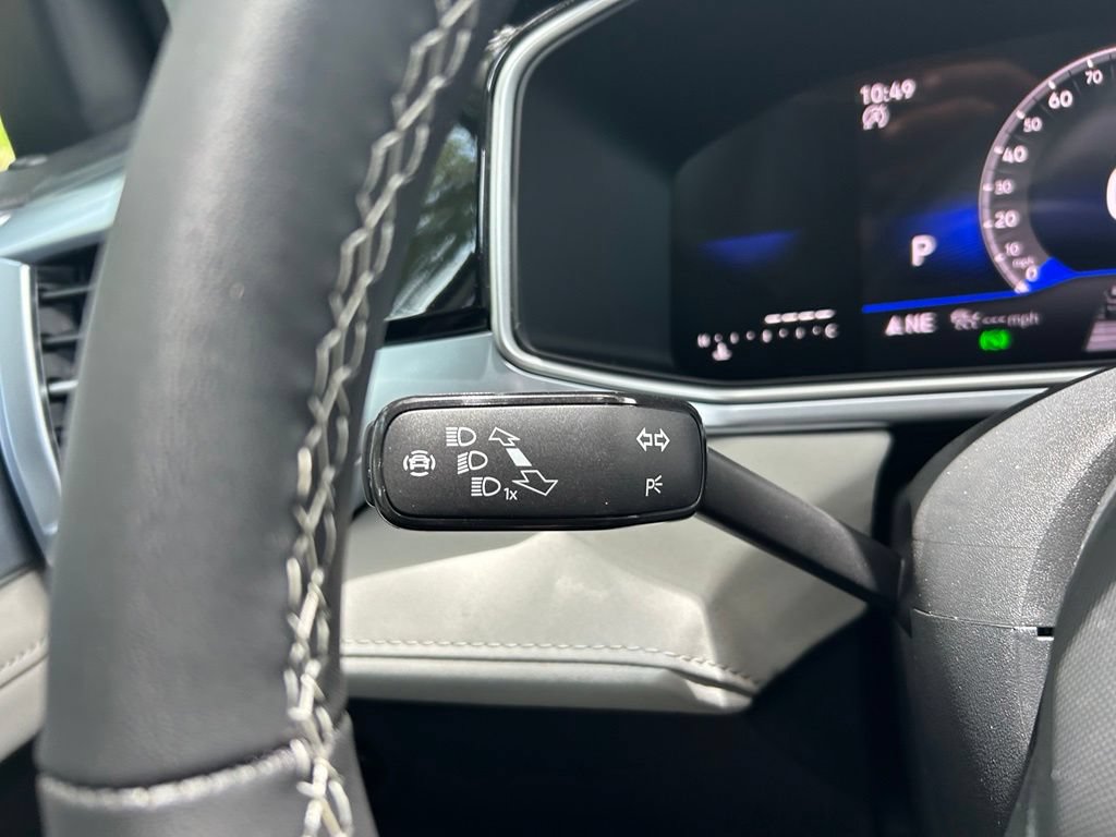 New 2026 Volkswagen Taos SE FWD image 22