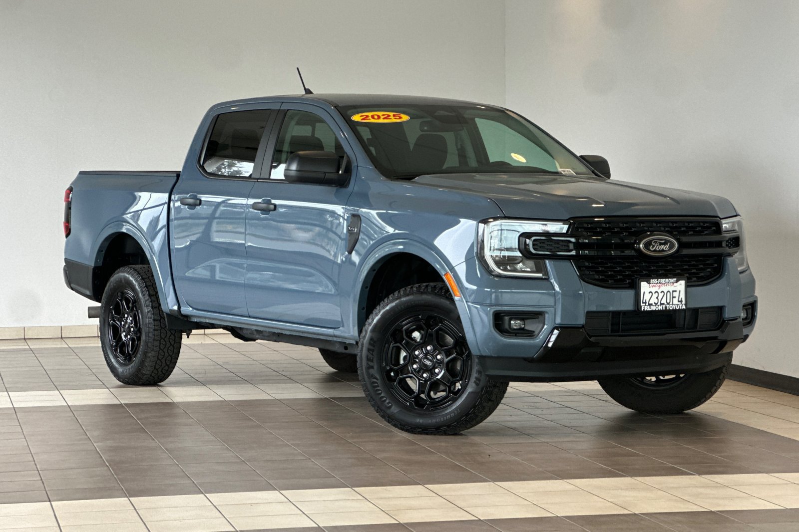 Used 2025 Ford Ranger XLT w/ Equipment Group 301A High RWD image 2