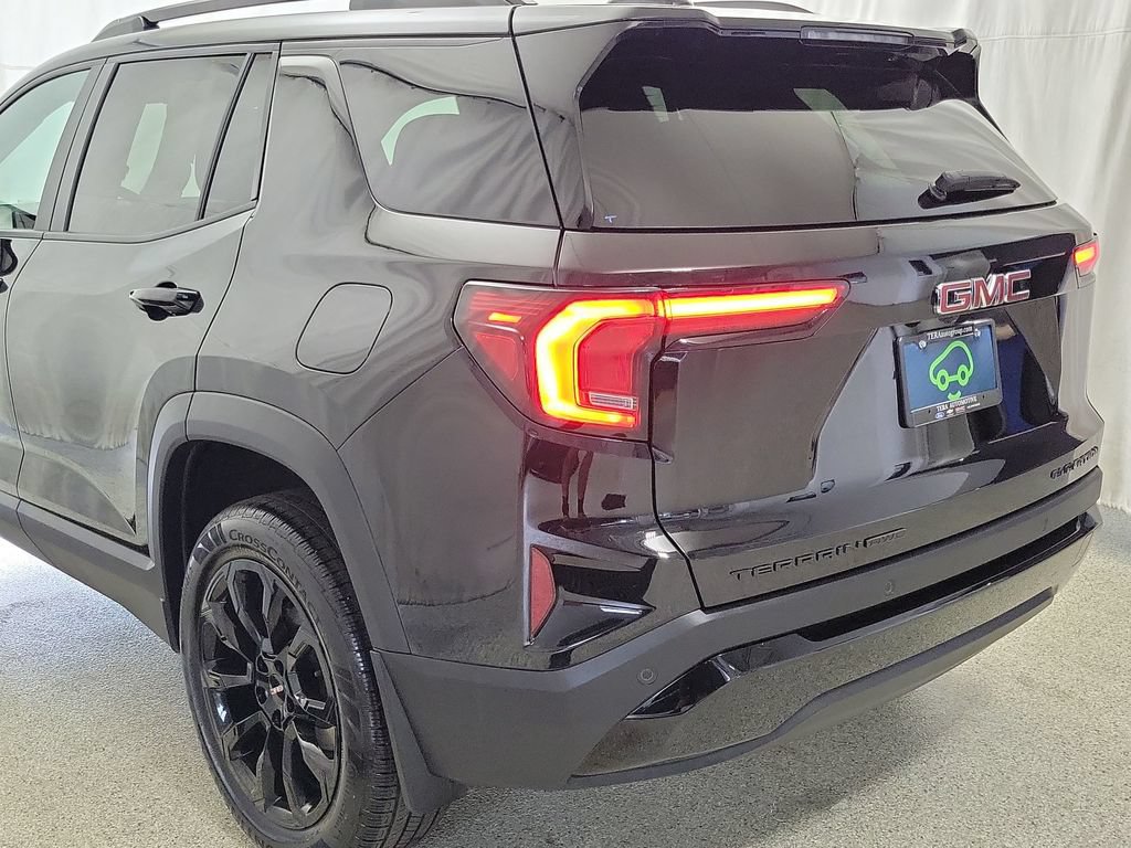 Certified 2026 GMC Terrain Elevation w/ Black Edition AWD/4WD image 7