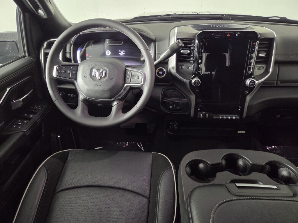 Used 2026 RAM 2500 Laramie AWD/4WD image 25