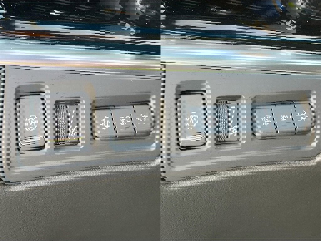 New 2025 Cadillac XT6 Premium Luxury w/ Technology Package image 10