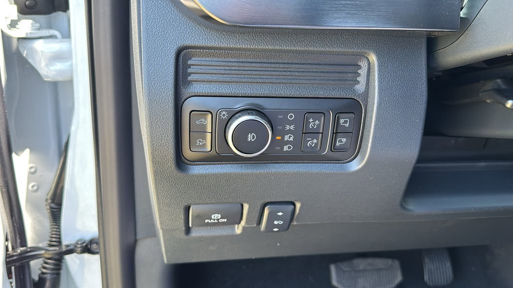 New 2025 Ford F350 Lariat w/ Lariat Ultimate Package image 24