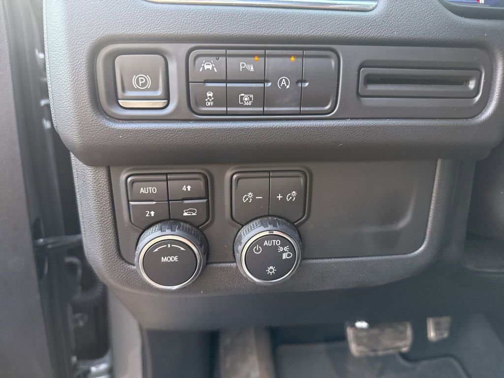 Used 2023 Chevrolet Tahoe RST w/ RST Performance Edition image 24