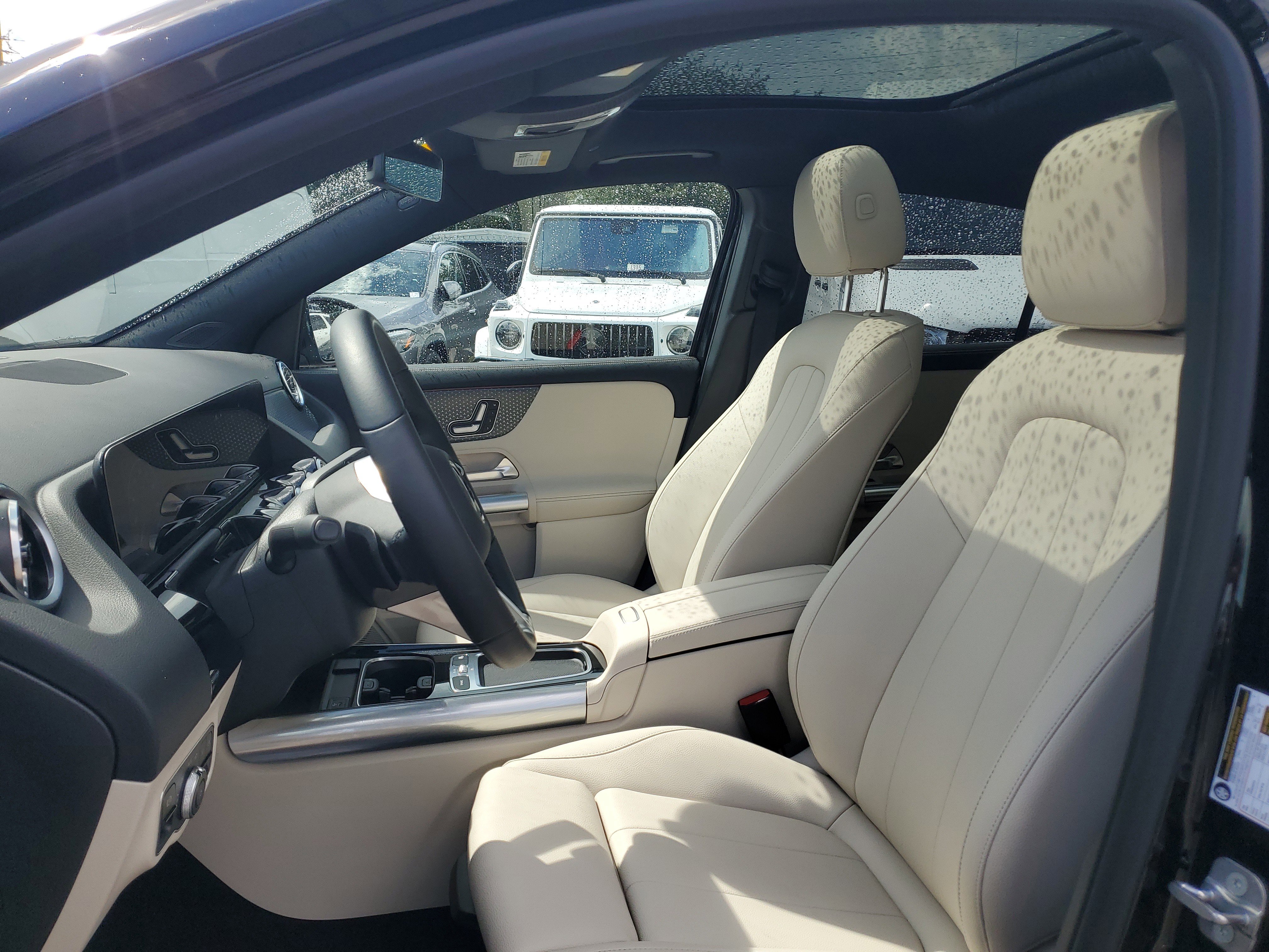 Certified 2025 Mercedes-Benz GLA 250 image 21