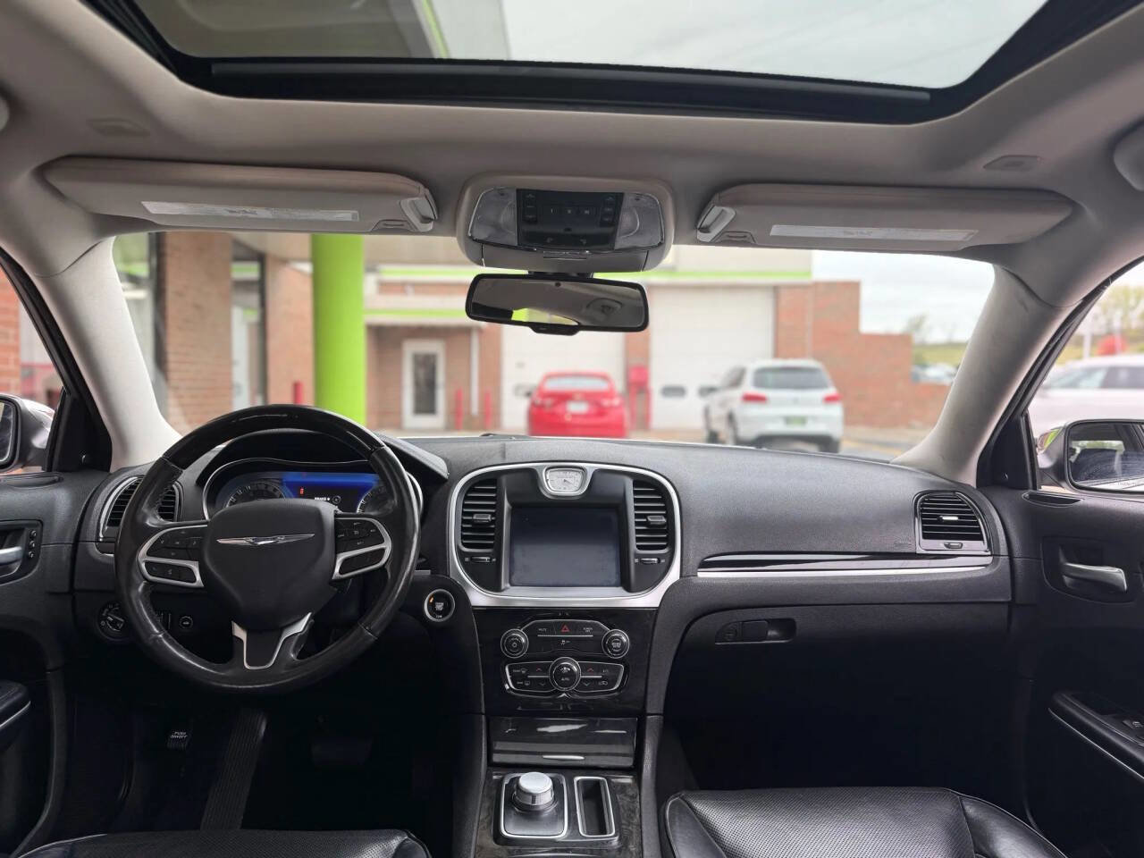 Used 2020 Chrysler 300 Limited image 25