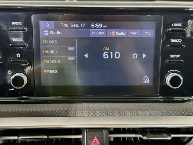 Used 2022 Kia K5 LXS FWD image 15