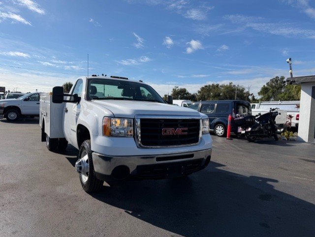 Used 2009 GMC Sierra 3500 W/T image 4