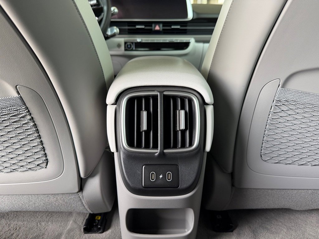 Used 2024 Hyundai Ioniq 6 Limited RWD image 27