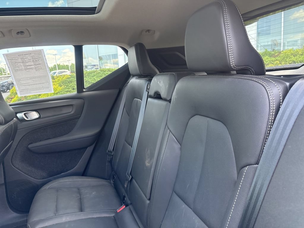 Certified 2024 Volvo XC40 B5 Ultimate w/ Protection Package Premier AWD/4WD image 27