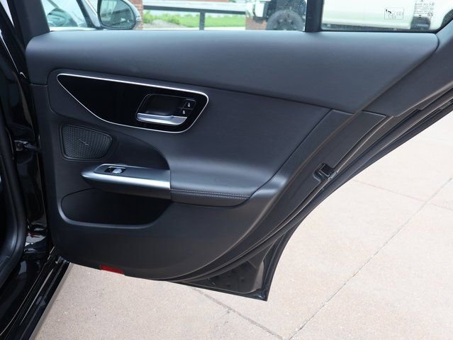 Used 2025 Mercedes-Benz C 300 4MATIC Sedan image 15