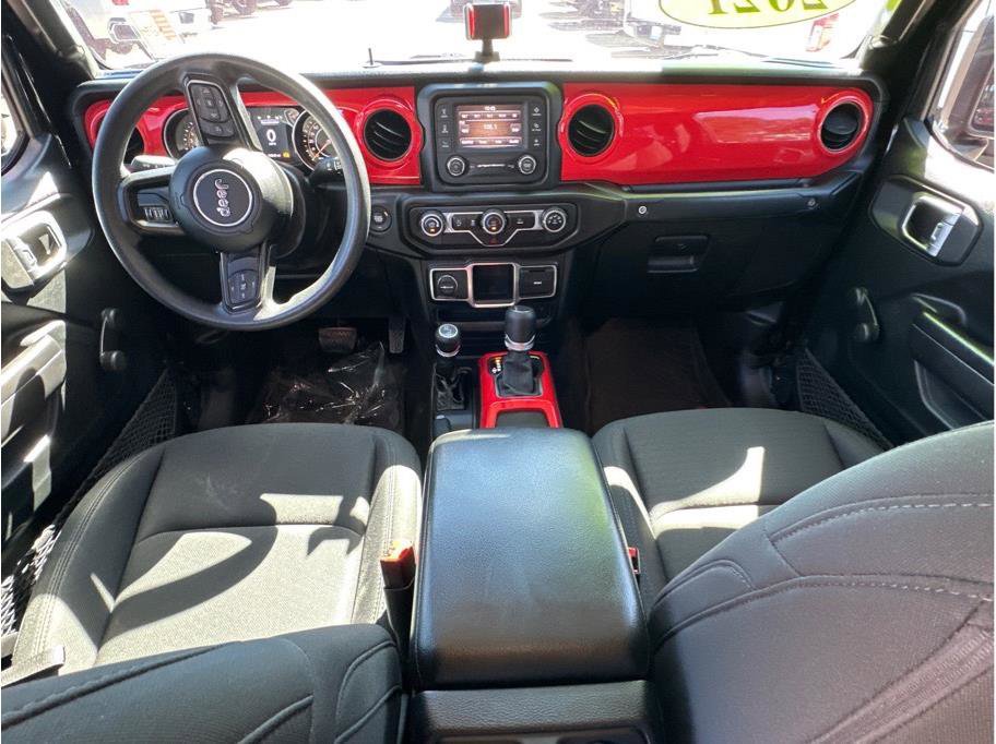 Used 2021 Jeep Gladiator Sport image 19