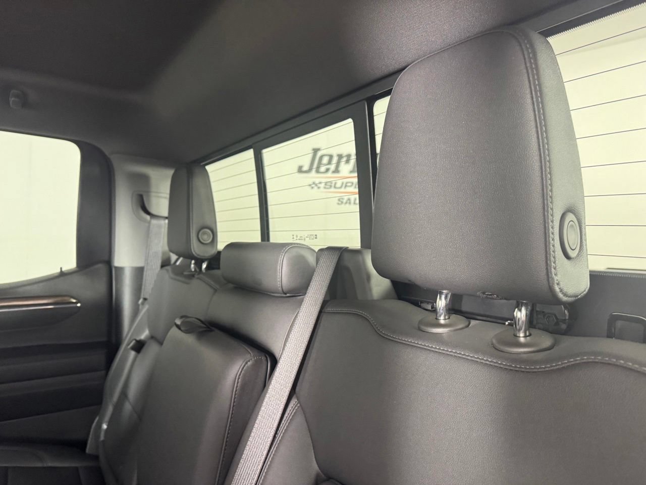 Used 2024 Chevrolet Silverado 1500 LT Trail Boss w/ Convenience Package II AWD/4WD image 29