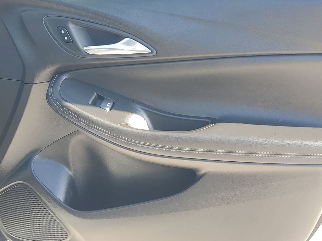 Used 2023 Buick Encore GX Select image 44