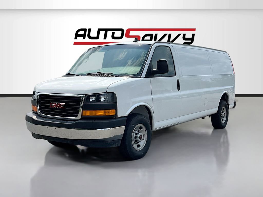Used 2023 GMC Savana 3500 Extended w/ Driver Convenience Package RWD image 3