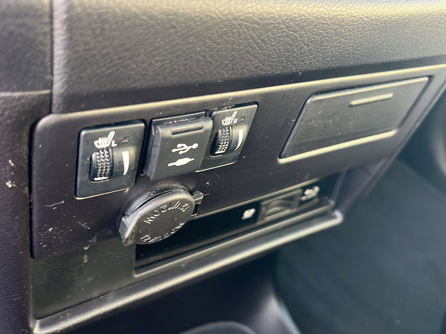 Used 2018 Toyota Sienna Limited Premium image 30