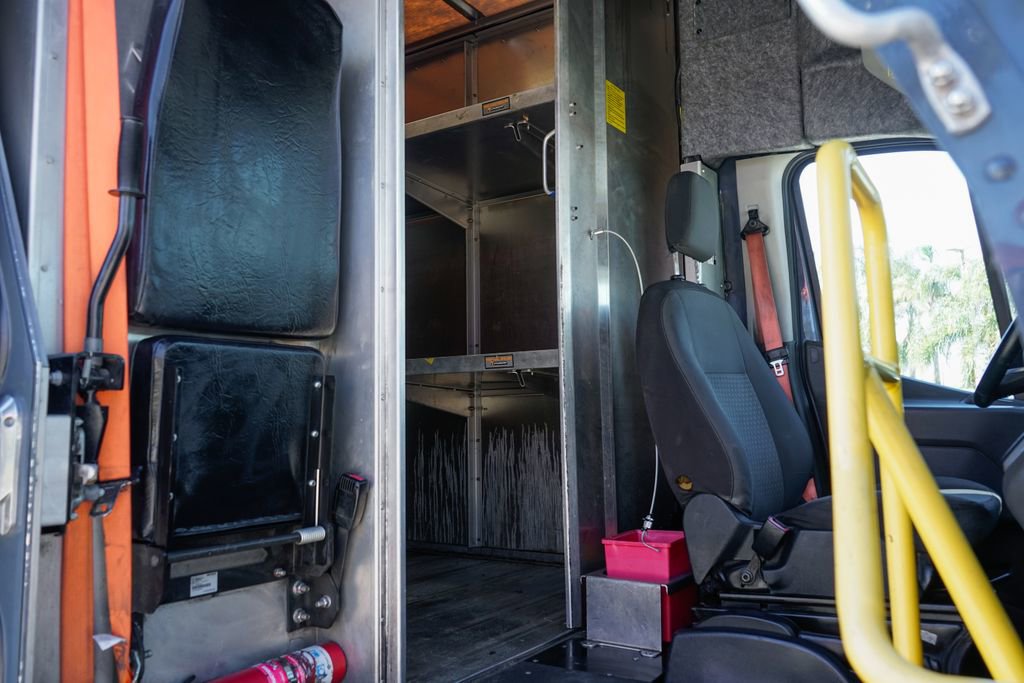 Used 2022 Ford Transit 350 DRW RWD image 32