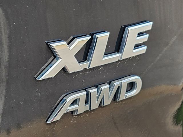 Used 2023 Toyota RAV4 XLE AWD/4WD image 13