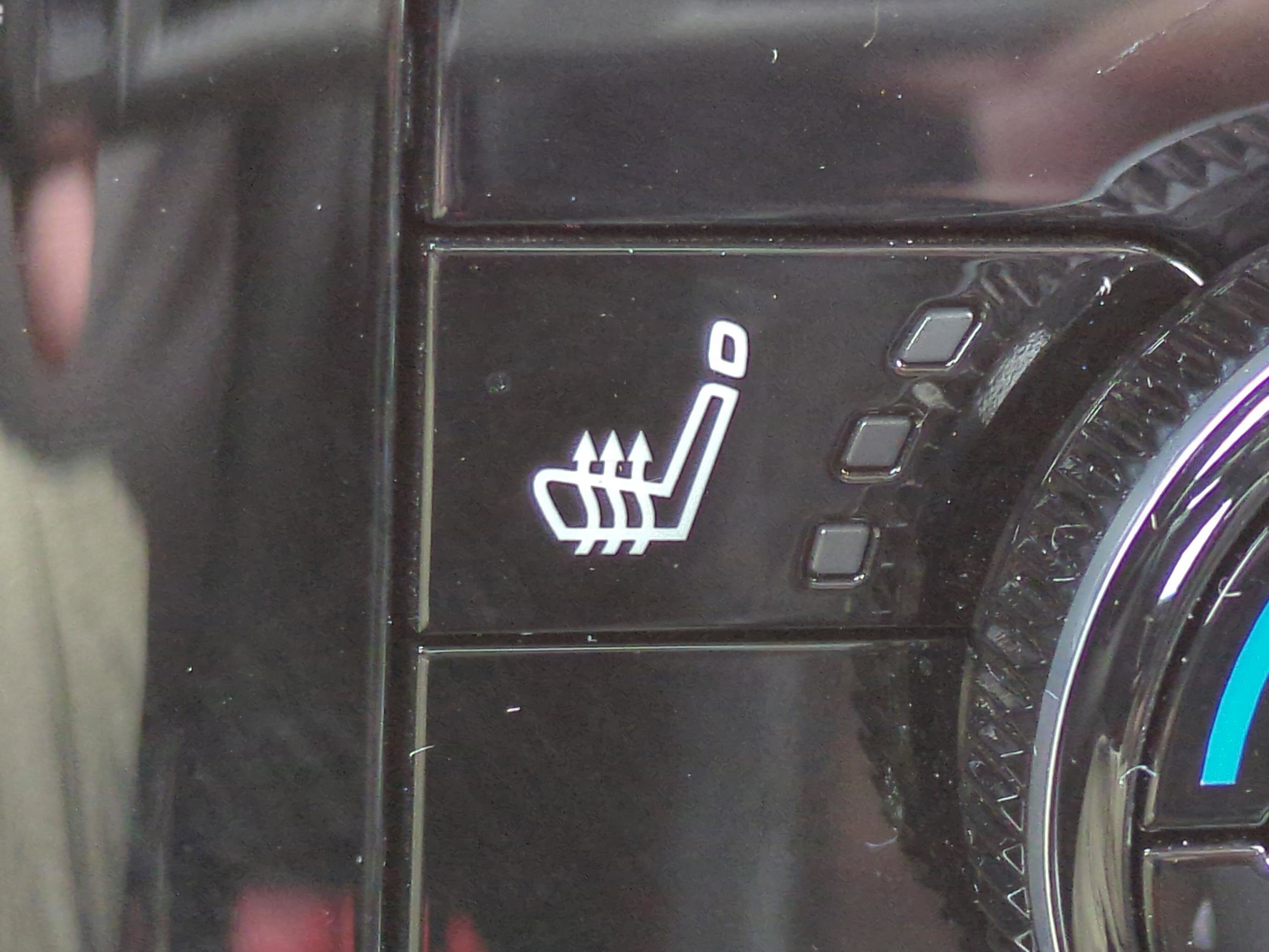 Used 2024 Nissan Rogue SL image 22